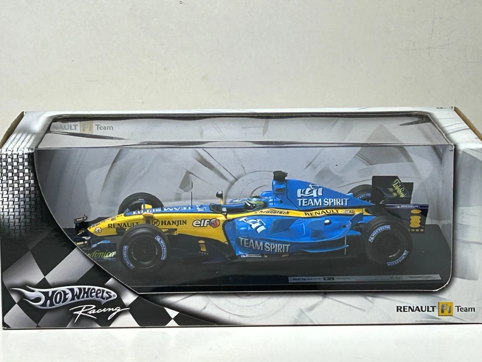 Гоночный автомобиль Hot Wheels масштаб 1:18 Renault F-1 Racing R26 Giancarlo Fisichella - Изображение 2 из 4