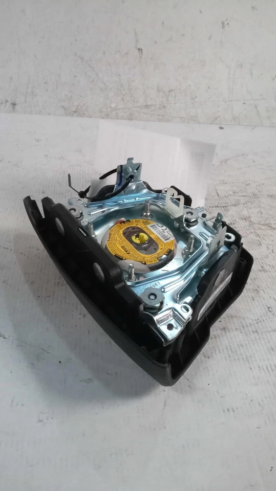 Used Steering Wheel Air Bag fits: 2017 Nissan Titan driver wheel Grade B Foto 2 de 4