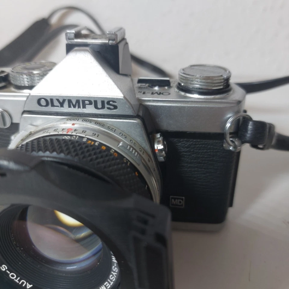Olympus OM-1 N 35mm Film SLR Manual Camera & 50mm Zuiko f1.8 Lens Silver Used - Image 4 of 4