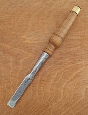 Very nice large Antique 1” Heavy Duty socket Mortice Chisel Ward & Payne oak 