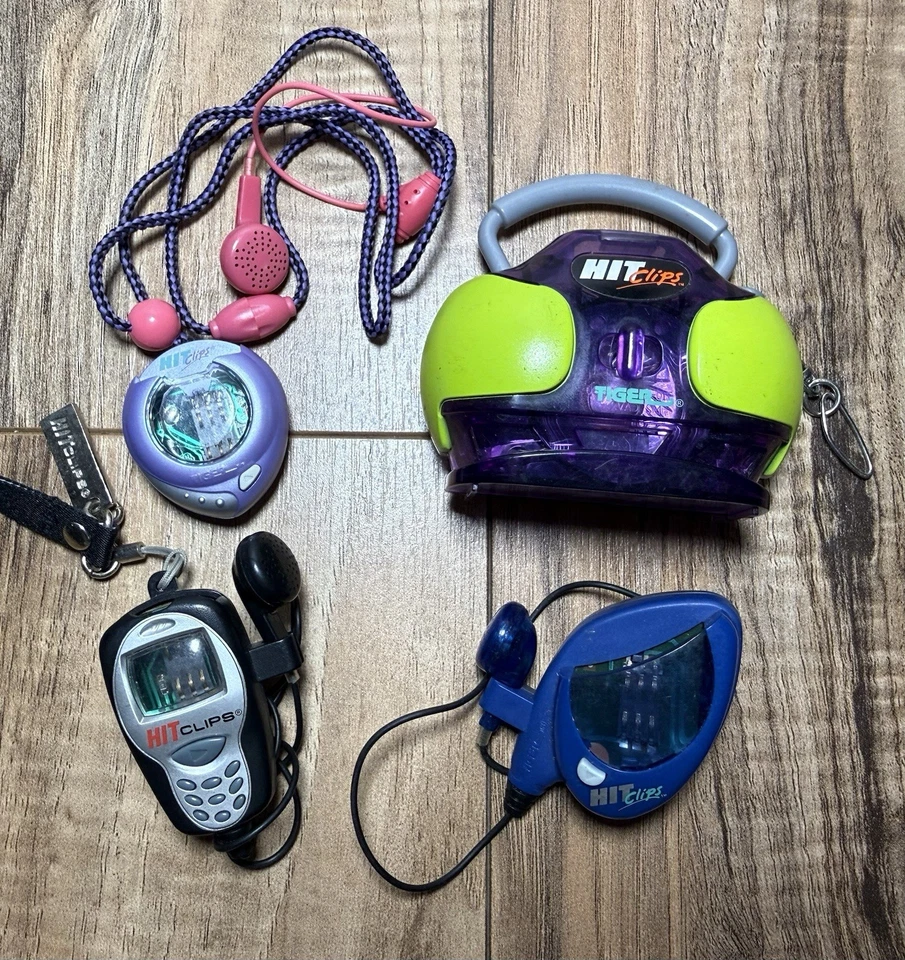 Vtg Y2K HIT CLIPS Boom Box 3 Players & 10 Music clips Cartridges *UNTESTED AS IS - Image 4 of 4