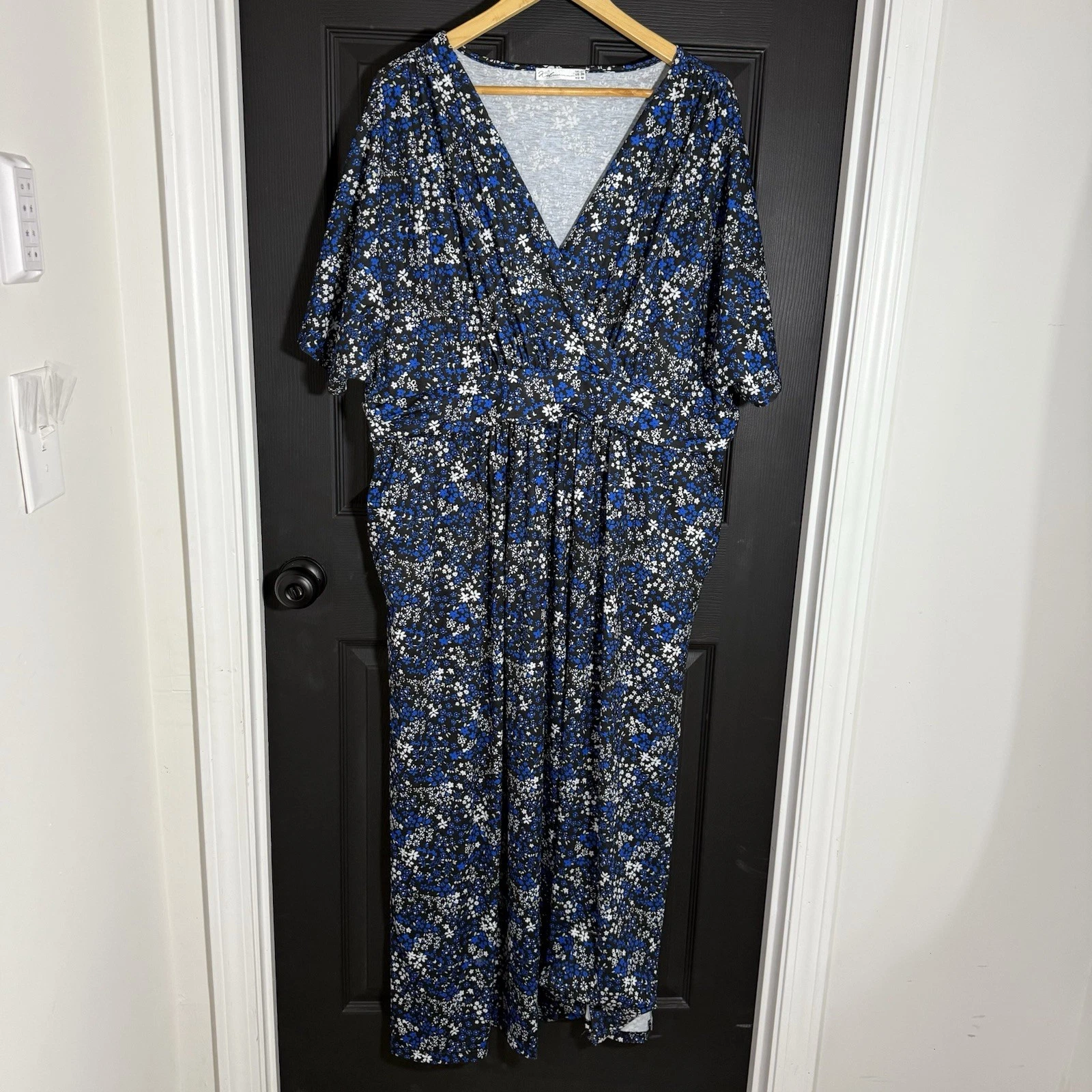 Keluummi Plus Size 24 Black Blue Floral Maxi Dress V Neck Short Sleeve
Opens in a new window or tab