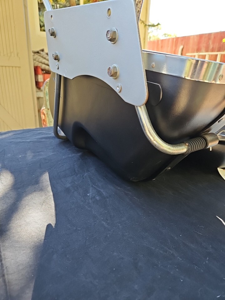 VT 1960 HARLEY DAVIDSON Plastic Saddle Bags W ATTACH BRACKET & KEYS