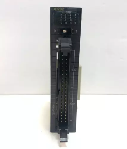 Clean! OMRON. CJ1W-OD232 , Output Unit Module - Free Shipping