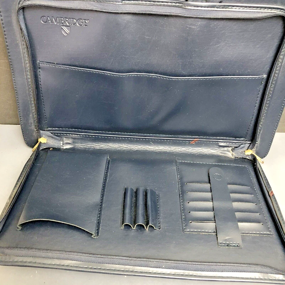 Pasta portfólio de couro Cambridge azul escuro 16" X 12" - Imagem 3 de 4