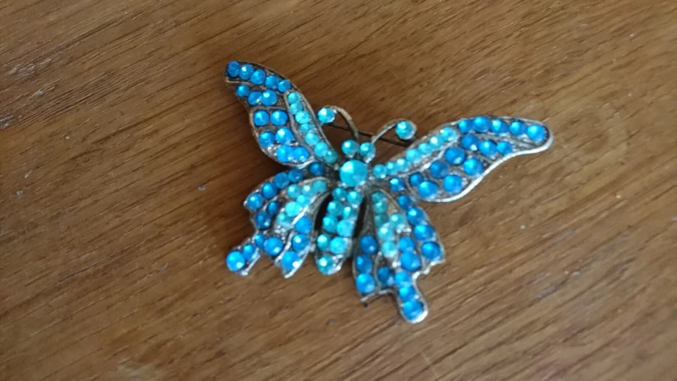 *Brosche STRASSNADEL* Kristalle Schmetterling türkis blau grün superschön - Bild 4 von 4