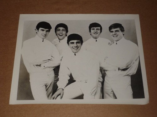 Dave Clark Five 1964 10 x 8 Agency Publicity Photo (2)  - Picture 1 of 1