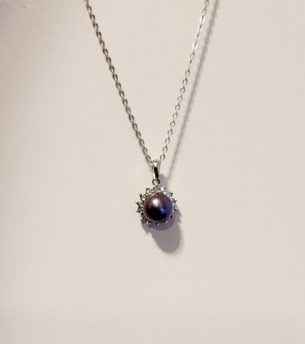 GENUINE BLACK PEARL & DIAMOND HALO PENDANT IN 14K WHITE GOLD - Picture 6 of 7