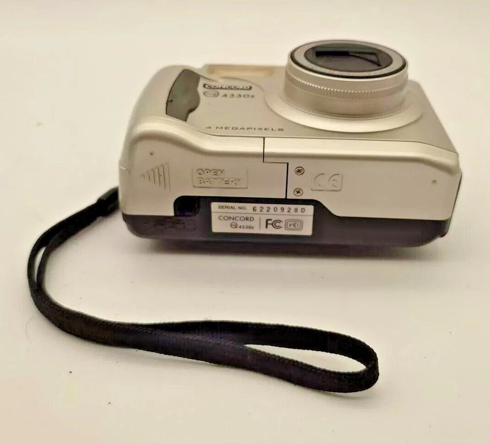 📷 Concord Eye Q 4330z Digitalkamera Vintage mit Originalkarton und Zubehörpaket - Bild 3 von 4