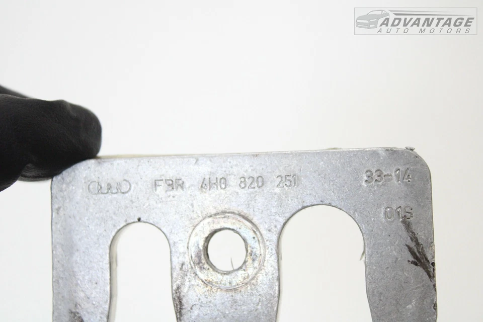 2011-2018 AUDI A8L 3.0L QUATTRO FRONT AC REFRIGERANT PIPE TUBE BRACKET OEM - Image 3 of 4