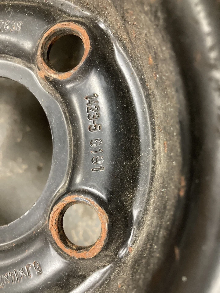 Volvo 242 240 244 245 1975-1985 neumático de repuesto donut 5Jx14x25 1272638 OEM #1675M Foto 2 de 4