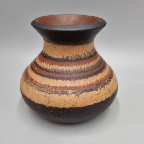 A Small Squat Banded Posy / Bud Studio Pottery Vase, VGC. - Picture 4 of 9
