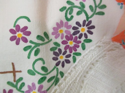 Vintage pair cotton Pillowcases Painted Southern Belle with Crochet Skirt - Picture 4 of 4