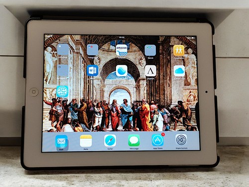 Apple iPad 2a Generazione 9.7" 16GB Wi-Fi - Tablet Argento + Cover Nera - Imagen 11 de 21