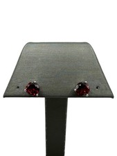 14K White Gold Garnet Stud Earrings with Costco Certificate 1.7 grams