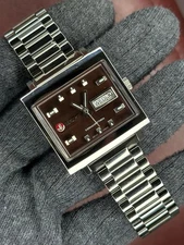 vintage Rado manhattan automatic day/date men’s wristwatch