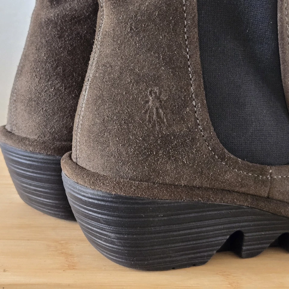 FLY LONDON Mujer Marrón Gamuza Chelsea Botas de Cuña US11/EU42 Comodidad Y2K PORTUGAL Foto 3 de 4