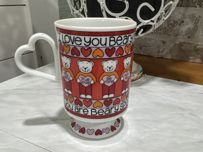 Vtg. Ensesco Loven'stuff ''I love you beary much'' Coffee Pedestal Mug 80's **RARE