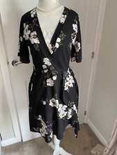 Boohoo Summer Dress Size 10 - Tie / Ladies