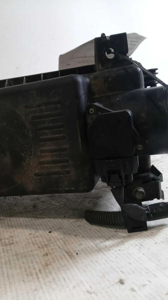 Conjunto de limpador de ar usado serve: 2007 Toyota Corolla de 1/02 grau A - Imagem 2 de 4