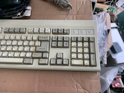 COMMODOR AMIGA 1200 Tower + Amiga 1200 Turbokarte Blizzard 1230 IV 128MB - Afbeelding 8 van 19