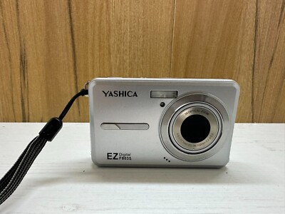 Yashica EZ F8035 Digital Camera Full Box 8 MP 3X Optical Zoom
