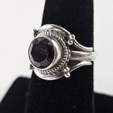 Sterling Silver Ring Red Garnet 4.5g Size 6.5 8300 