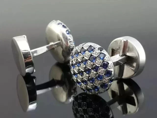 Gemelos de diamantes y zafiros de corte redondo de 3 quilates enchapados en oro blanco de 14 k Foto 2 de 4