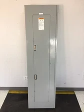 EATON 250 AMP  208/120 VOLT 3 PHASE 3 WIRE 30 CIRCUIT MAIN BREAKER PANEL..P-671