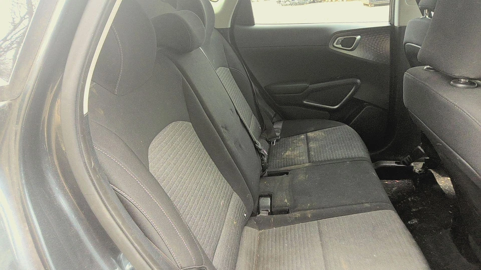 20 KIA SOUL Rear Seat Blackwk Need Cleaning Foto 2 de 2