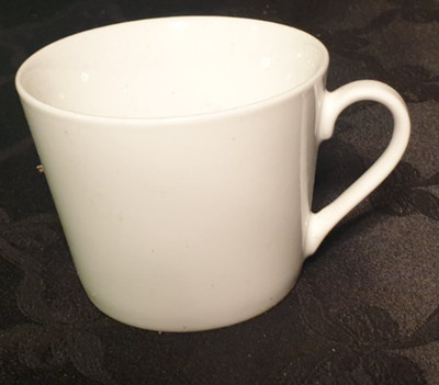 Van Well Wellco weiß 1x Kaffeetasse D. 8 cm oben D. unten 6 cm H. 6,5 cm
