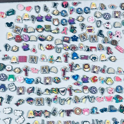 Bulk Lot of Assorted Shoe Charms   967 Mixed Themes
