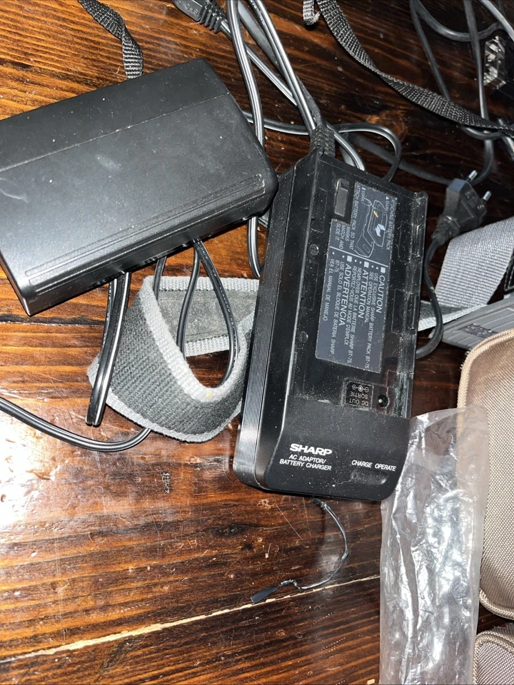 SHARP-VI TC VL-C780S completa (batterie Caricabatterie Borsa) FUNZIONANTE - Immagine 3 di 4