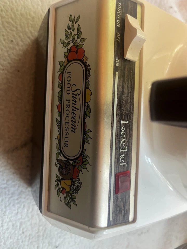 Vintage Sunbeam Le Chef Food Processor Model 14-11 TESTED WORKS - Image 4 of 4