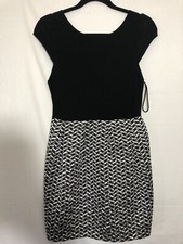 Alice + Olivia Black/White Women's Size 4 Half Zip Open Back Embroidered Dress