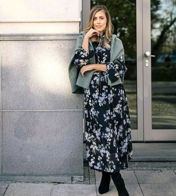 H&m black hotsell floral maxi dress