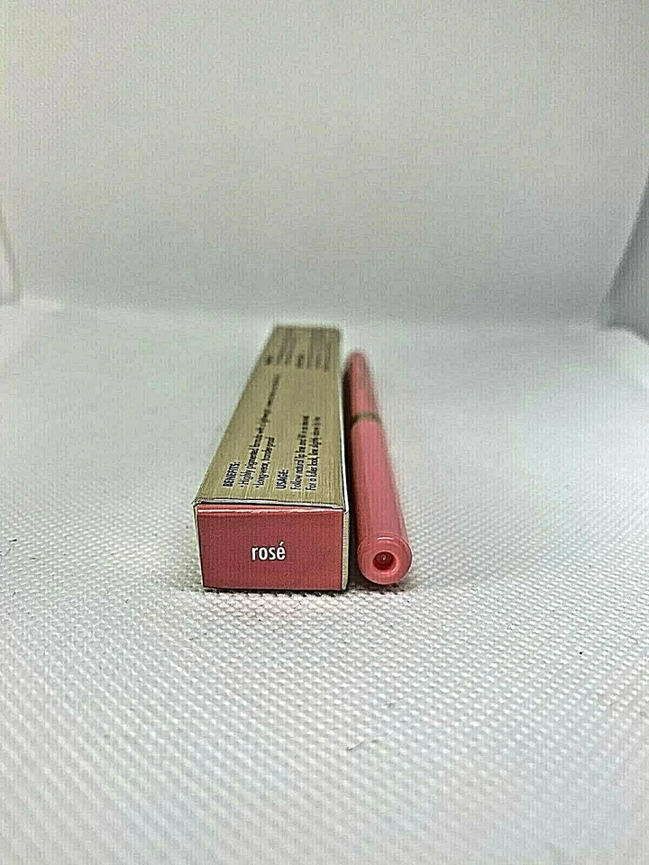 Lápiz labial líquido/crayón Stila Stay All Day. Tamaño completo. Elige tu tono Foto 4 de 4