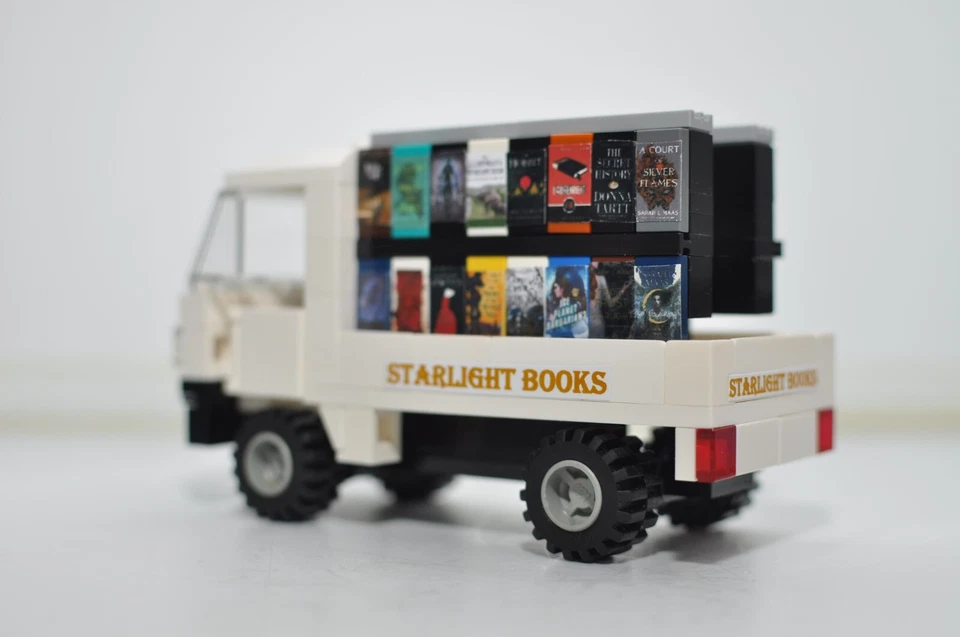 Mini camión libro Honda Acty blanco modelo ACOTAR compatible construido con ladrillos LEGO® Foto 2 de 3