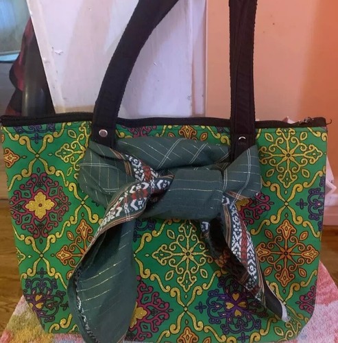 3 Hand Made Fabric Purses/bags. Red,Green, Fuchsia $20 Each - 第 5/21 張圖片