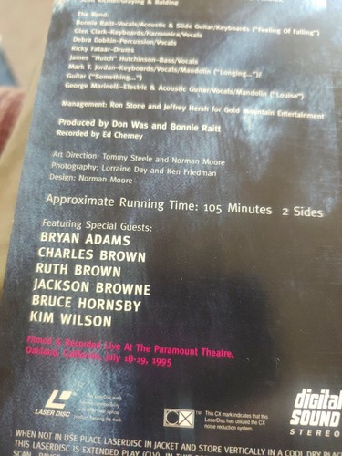 Bonnie Raitt Road Tested Laserdisc VG - Picture 4 of 5
