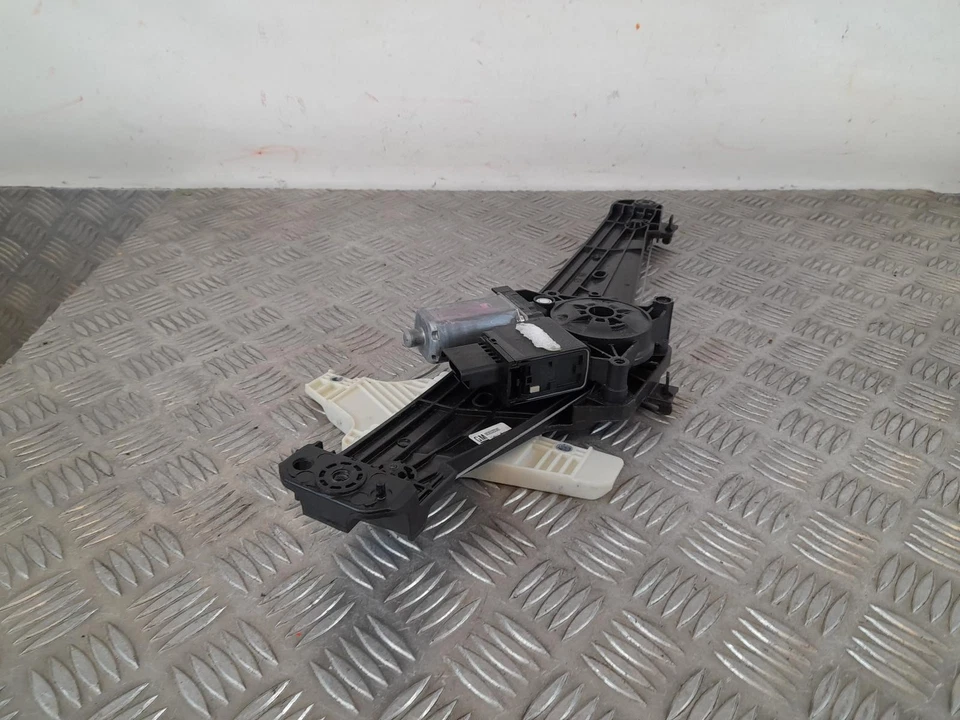 VAUXHALL GRANDLAND X 2017-2021 Left Passenger N/S Rear Window Regulator 98303205 - Image 2 of 4