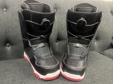 Thirtytwo Shifty Boa Black Snow Boots size 6 Black