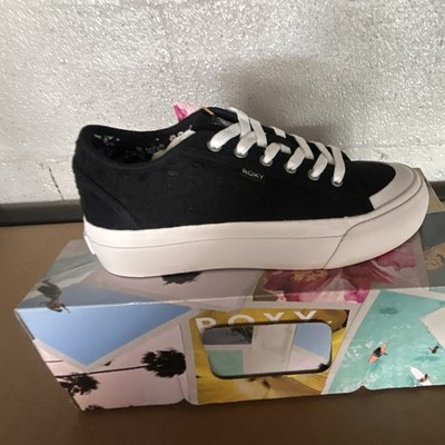 Roxy Cruizer Women s Black/White Lace-Up Low Top Sneakers ARJS700168
