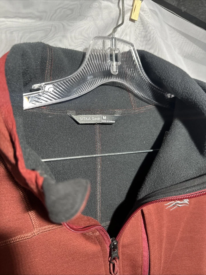 Sitka Gear Camp 连帽衫红河尺寸 M 查看说明 — 第 2/4 张图片
