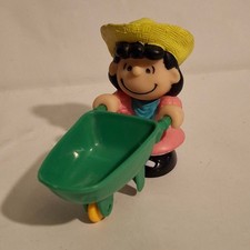 Lucy mit grüner Schubkarre Peanuts Figur McDonald´s 1989