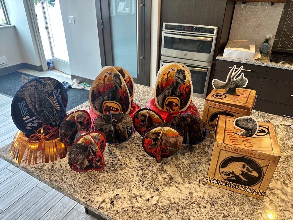 Jurassic World Party Decorations Dinosaur Centerpieces & Crate Table Decor Set - Image 2 of 2