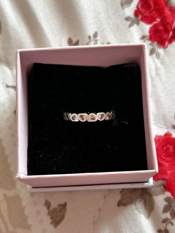 Anello Pandora Argento S925 Fascia di Cuori Misura 56 - Immagine 2 di 3