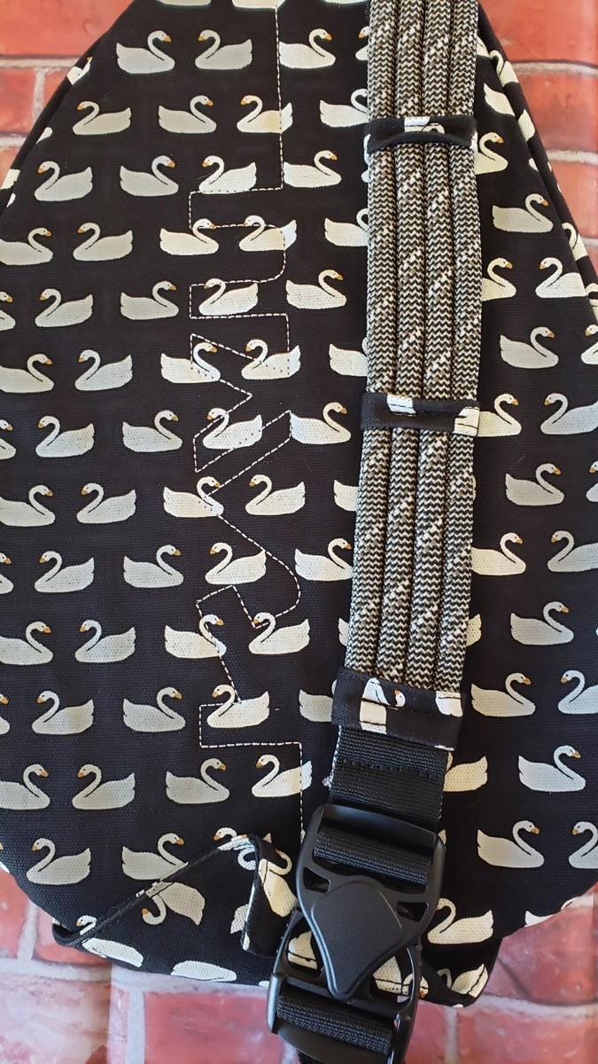 KAVU‎ Rope Sling Bag Black White Swan Print Crossbody Backpack Outdoor Travel Kavu Rope Sling Bag With White Swan Print! | eBay main image 3