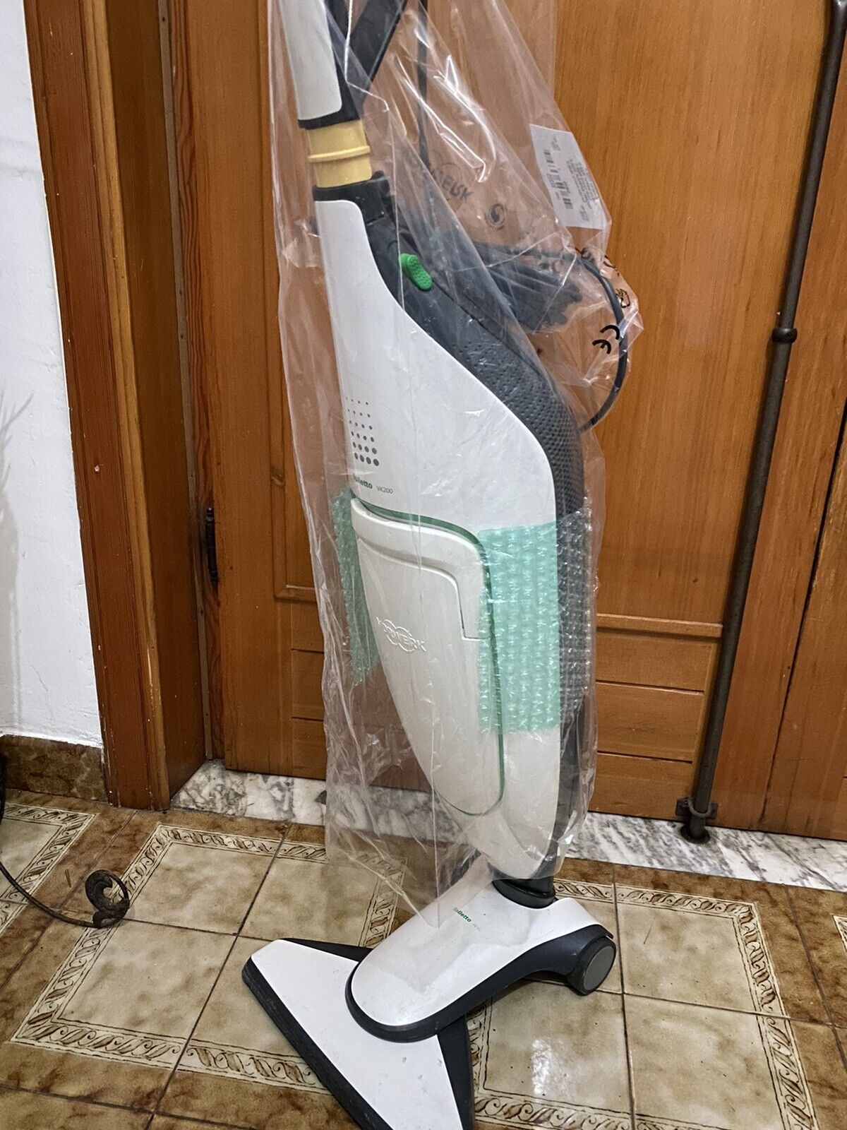 Foto 11 di 17