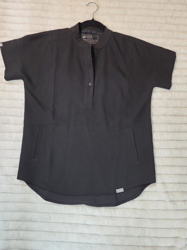 NWOT Figs Limited Edition Gidya Henley Top Sleek Stylish Black Size XSmall